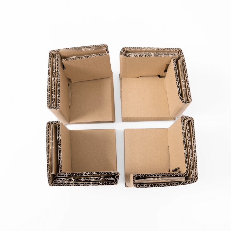 3-seitige Schutzecken aus extrem stabiler, 3-lagiger Doppelwellpappe 3-seitige Schutzecken aus extrem stabiler, 3-lagiger Doppelwellpappe